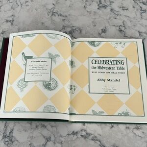 Celebration of the Midwest table cookbook like new